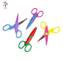 Foarfeca scolara cu model 1606