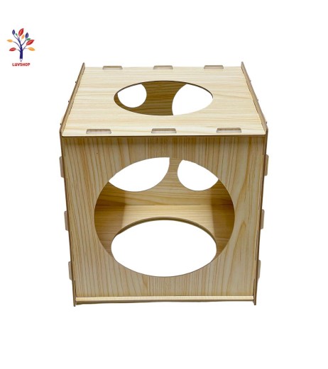 Wooden balloon measuring cube