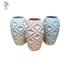 Vaza ceramica trifoi