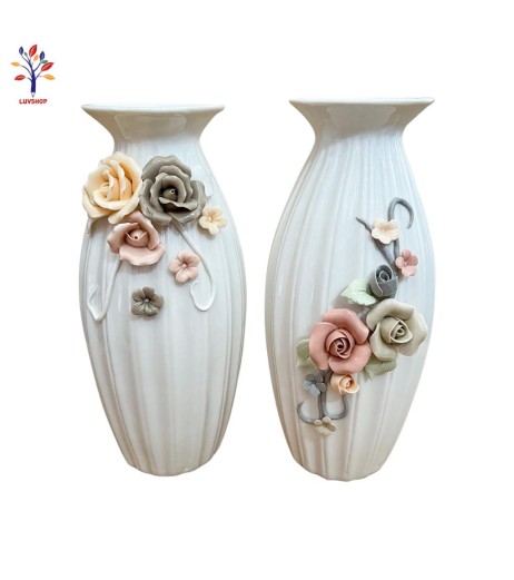 Vaza ceramica cu flori in relief