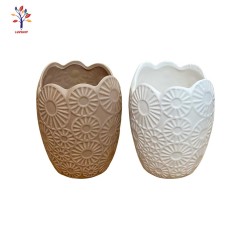 Vaza ceramica model dantelat